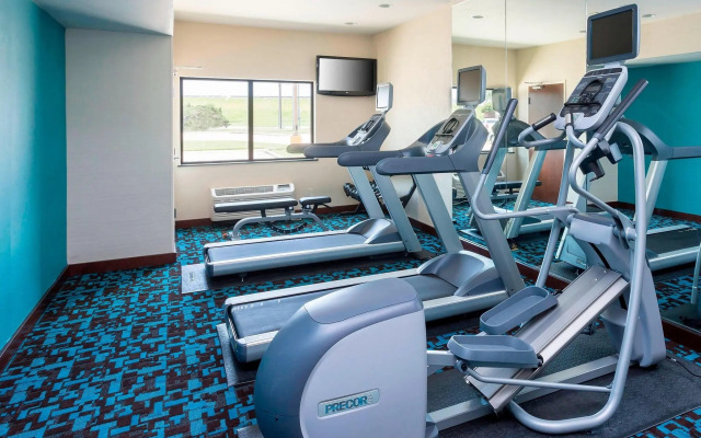 Fairfield Inn & Suites Victoria