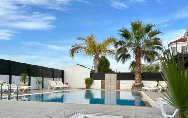 Beautiful 5 bed Villa with Pool