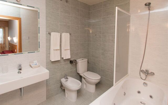 Hotel Urban Monte Blanco by Eurotels