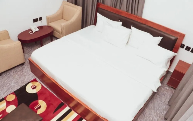 King Daken Diplomatic Suites