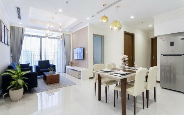 Best Price Vinhomes Apartment with Full Servied