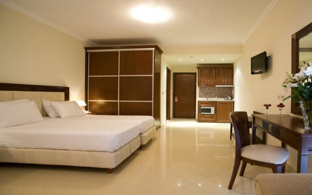 Royal Nidri Hotel & Apartments