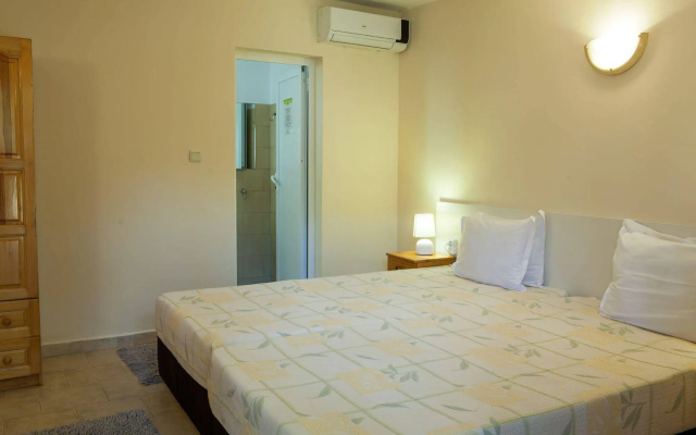 Hotel Lotus