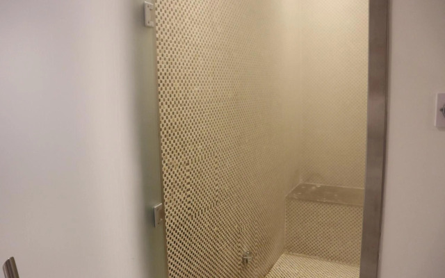 Thwary Hotels Suites 3