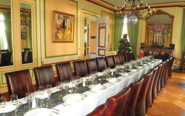 Chateau Des Saveurs
