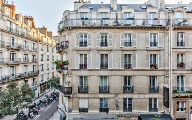 17 - Luxury Parisian Flat Montorgueil 2