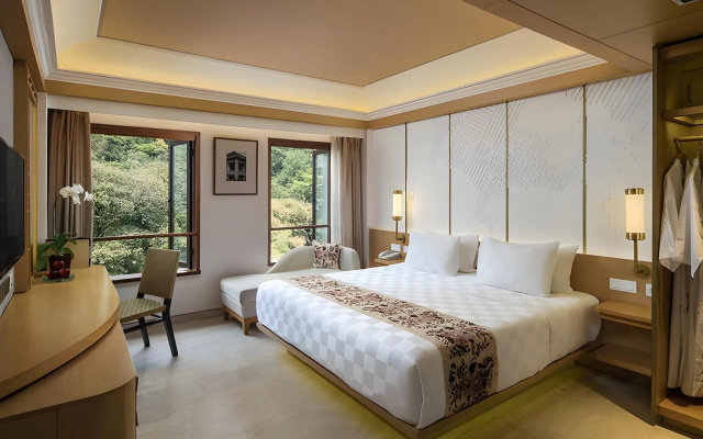 Padma Hotel Bandung – Guest Rooms – Bandung