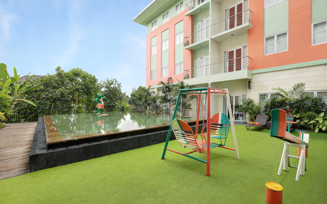 HARRIS Hotel & Residence Riverview Kuta Bali