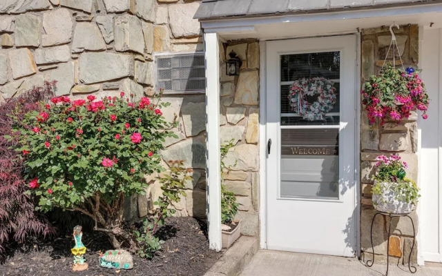 Quakertown Vacation Rental: Close to Hiking Trails
