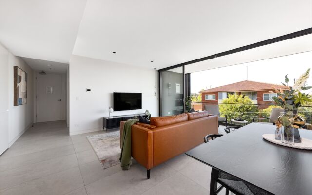 The Horizon Apartments by Urban Rest