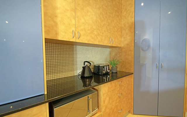 Luxury 7BRM Lakeside BigHouse Point Cook