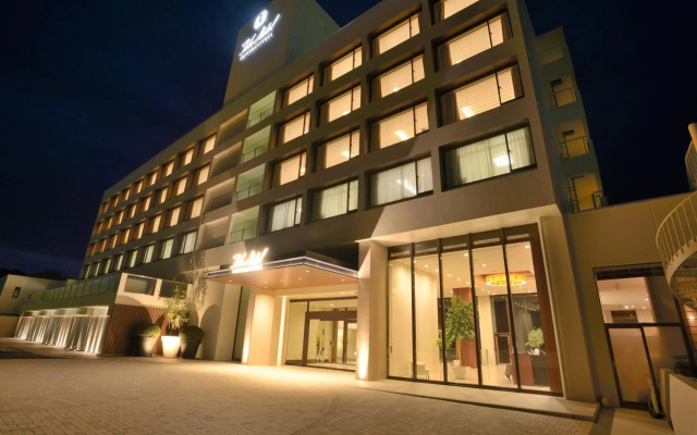 Toba Hotel International