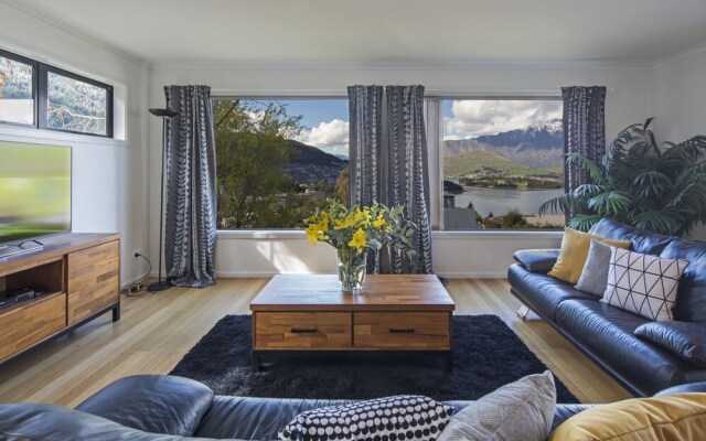 Unit A - Aspen Villa