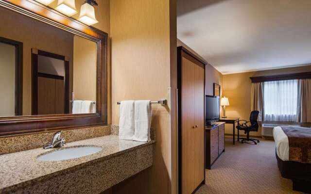 Best Western Crandon Inn & Suites