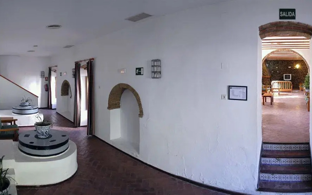 Albergue Inturjoven El Bosque