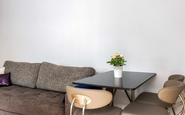 1-bedroom Apartment With Private Garden