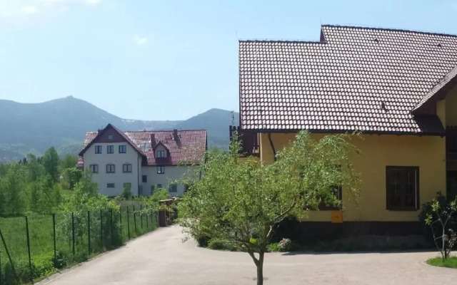 Wynajem Pokoi Willa Pod Lasem