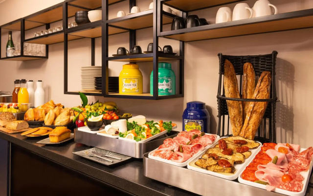 Leonardo Boutique Opera Hotel
