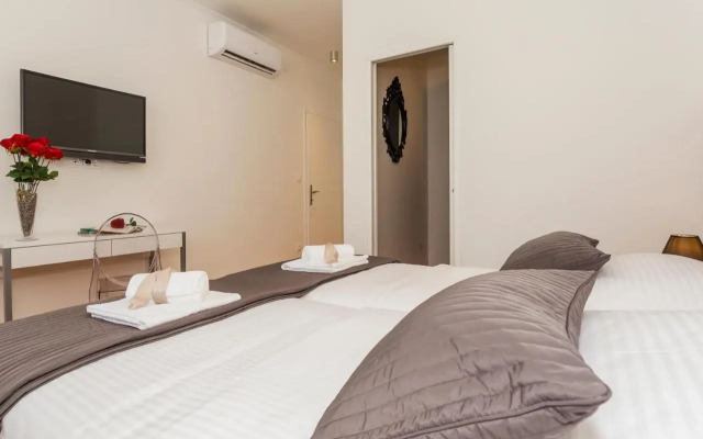 Valum Luxury Apartment