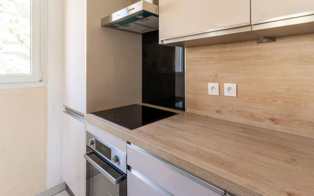 Cosy Holiday Home in Minerve With Garden