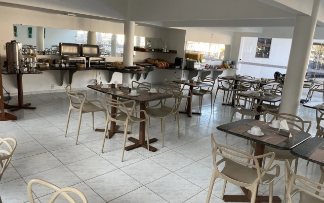 Rede Andrade Estrela Dalva Praia Hotel