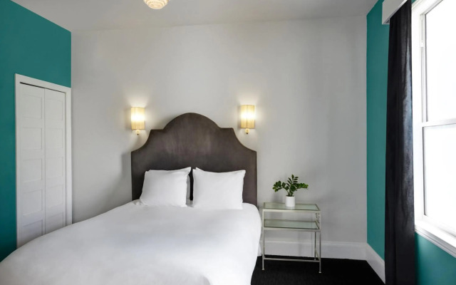 Mount View Hotel & Spa