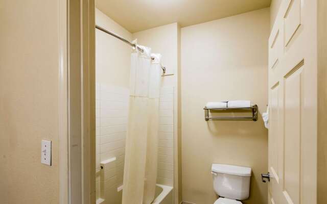 Quality Inn near SeaWorld - Lackland