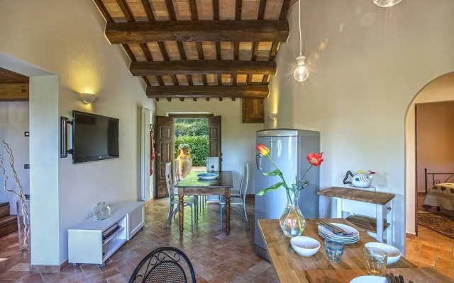 Casale Degli Ulivi 12 by Marche Holiday Villas
