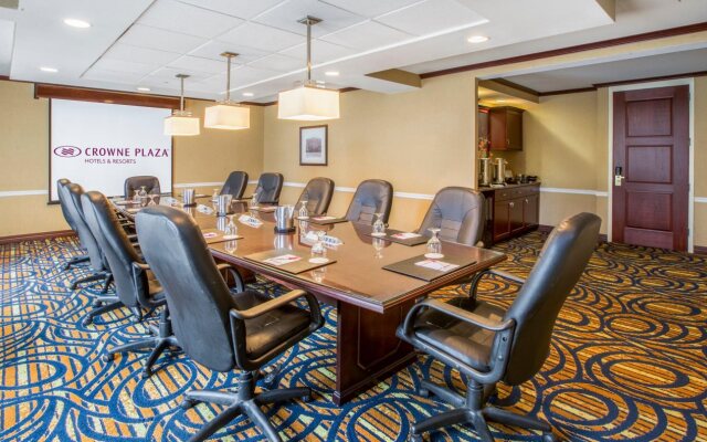 Ramada by Wyndham Cleveland Independence