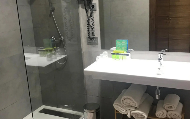 Hotel Silken Rona Dalba