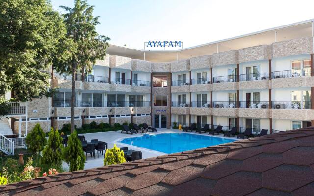 Ayapam Hotel