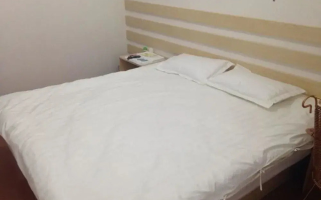 Xiangyue College Hotel