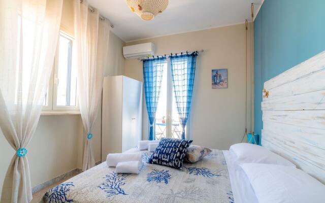 Balconcino Sul Mare