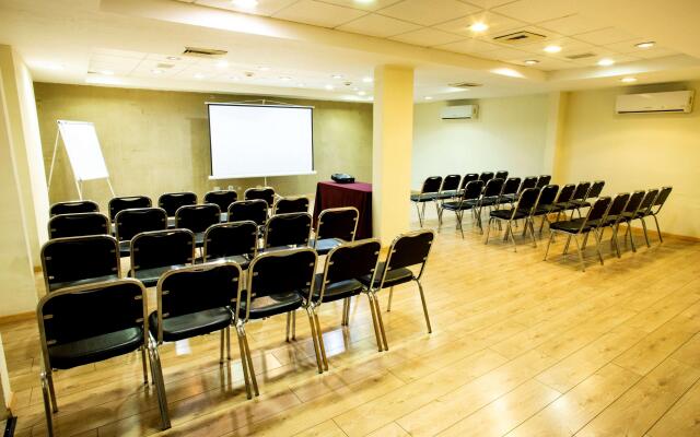 Best Western Plus Monterrey Colon