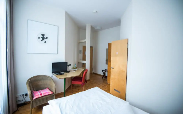 Hotel Robert Mayer