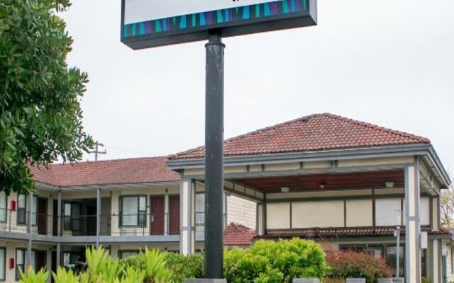 Rodeway Inn Humboldt Bay - Redwood Area