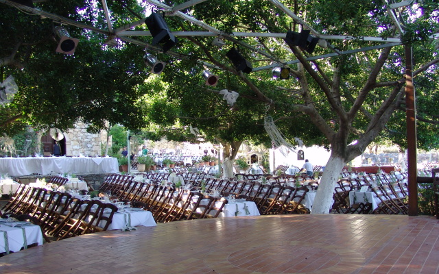 Arolithos Traditional Cretan Village