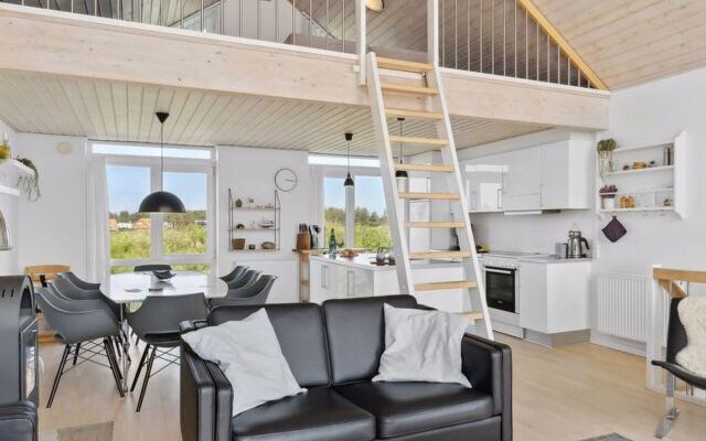 "Thyra" - 700m from the sea in NW Jutland