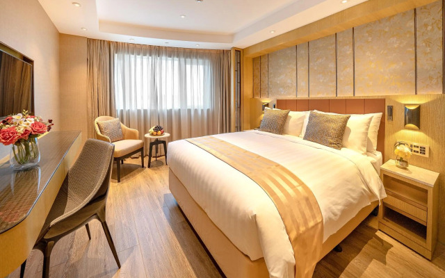 Grand Dragon Hotel