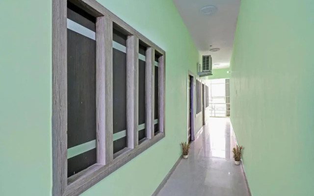 Oyo Flagship 805187 Hotel Vrv Homestay