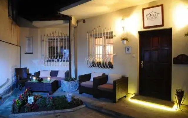 Sweet House Hostel