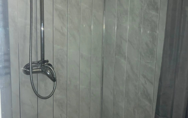 Self Contained Rooms in Central Torquay