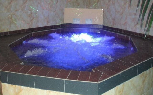 Hotel Shwe Gone Daing