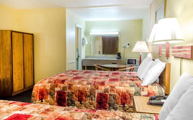 Rodeway Inn