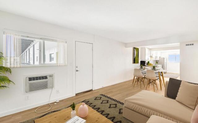 Large Apartments in LAKEWOOD - SK