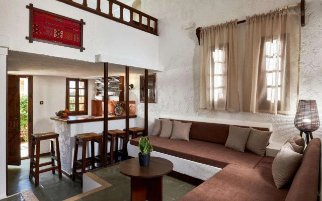 Mila Malia Studios Hotel