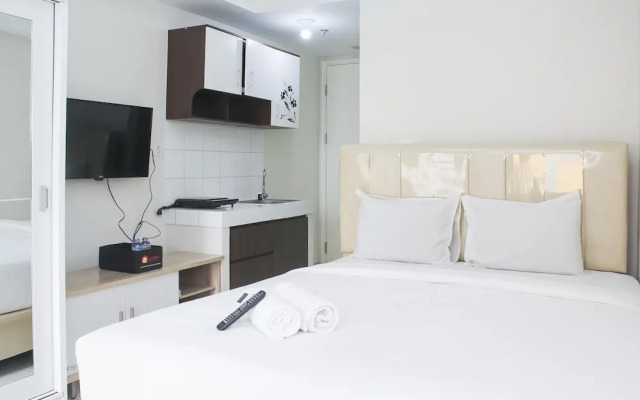 Comfort and Simply Studio at Springlake Summarecon Bekasi Apartment