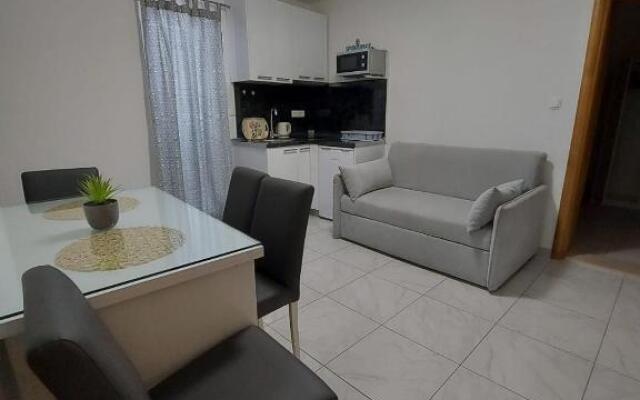 Apartments by the sea Gradac, Makarska - 18877