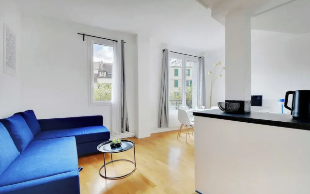 Cozy Apartment 2bdr/5p - in the Heart of Suresnes