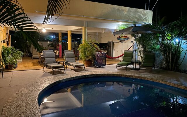 Zandoyo Bed & Breakfast